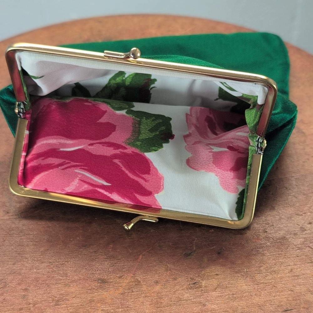 Vintage Green Kiss-Lock Frame Coin Wallet Coin Purse, Folding, Floral Lining